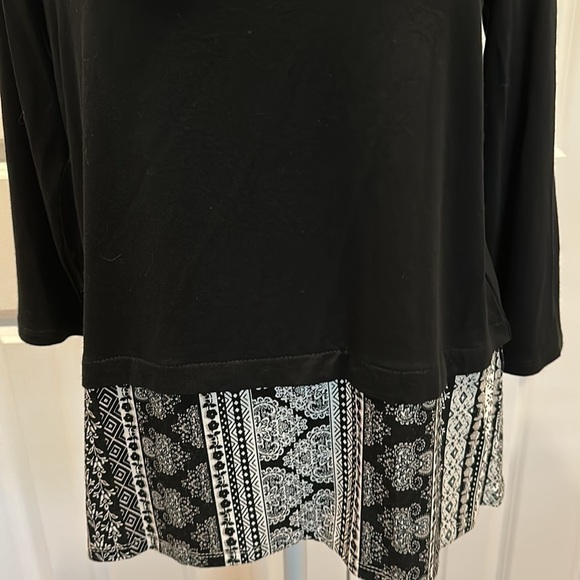 J Jill lightweight top black and printed design size x-small New - Picture 2 of 11